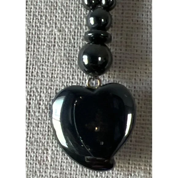 Heart Hematite Pendant Necklace -- 18" - Picture 2 of 9